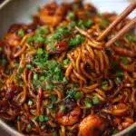 Sticky Garlic Chicken Noodles Recipe
